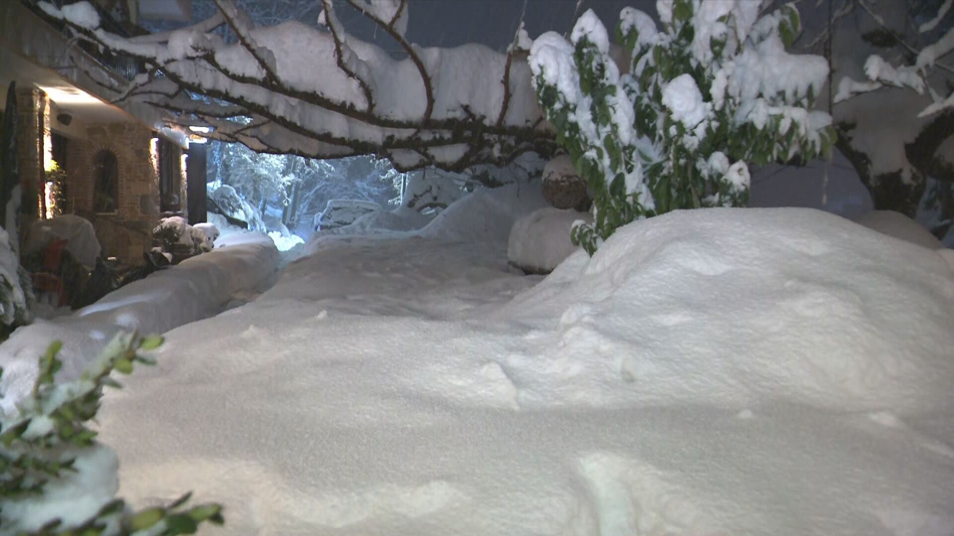 Κακοκαιρία «Μπάρμπαρα»: Προβλήματα στην Εύβοια – Πολύ χιόνι σε Λασίθι, Βοιωτία, Φθιώτιδα (video)