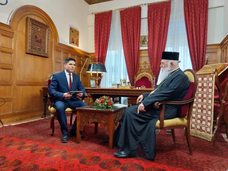 H αποκλειστική συνέντευξη του Αρχιεπισκόπου Ιερώνυμου στο ΕΡΤNEWS και στον Κώστα Λασκαράτο