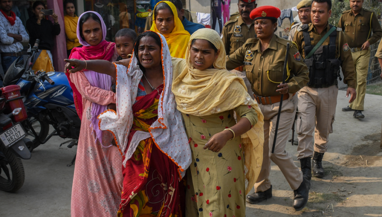 Ινδία: Γυναίκες ποδοπατήθηκαν σε φεστιβάλ