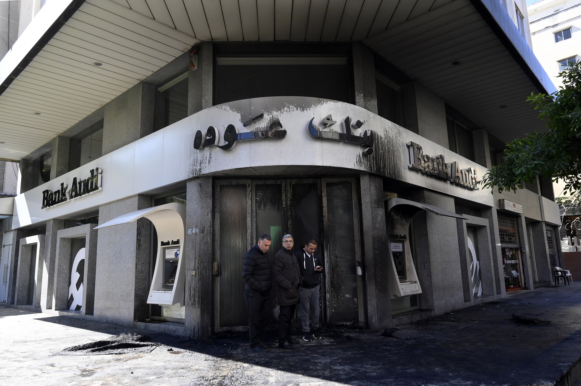 Λίβανος: Κατάρρευση της λίρας από την «ημέρα οργής κατά των τραπεζών»