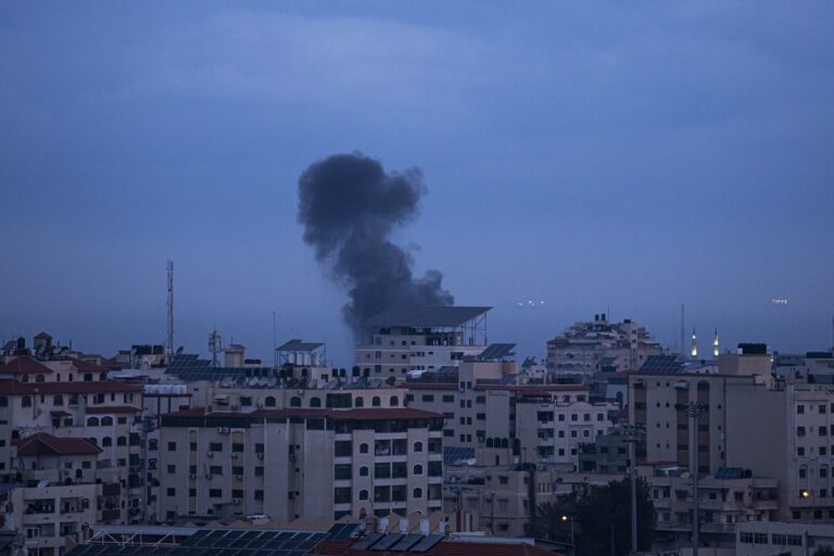Λωρίδα της Γάζας: Νέα ισραηλινά αεροπορικά πλήγματα νωρίς το πρωί σε αντίποινα εκτόξευσης ρουκετών