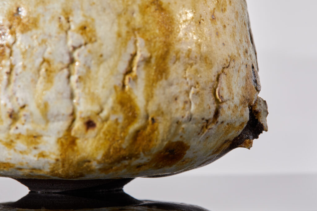 Η έκθεση κεραμικής του Γιώργου Βαβάτση στην γκαλερί Λόλα Νικολάου στη Θεσσαλονίκη