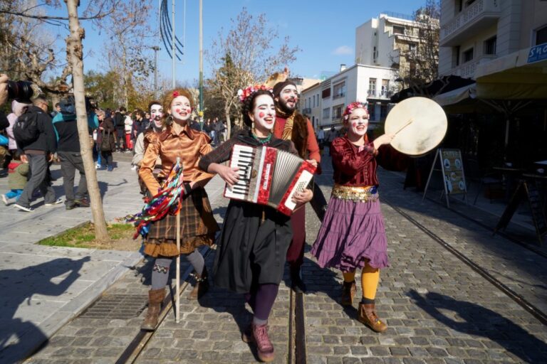 Στο Δήμο Ρήγα Φεραίου παρέλαση αρμάτων και πλήθος αποκριάτικων εκδηλώσεων