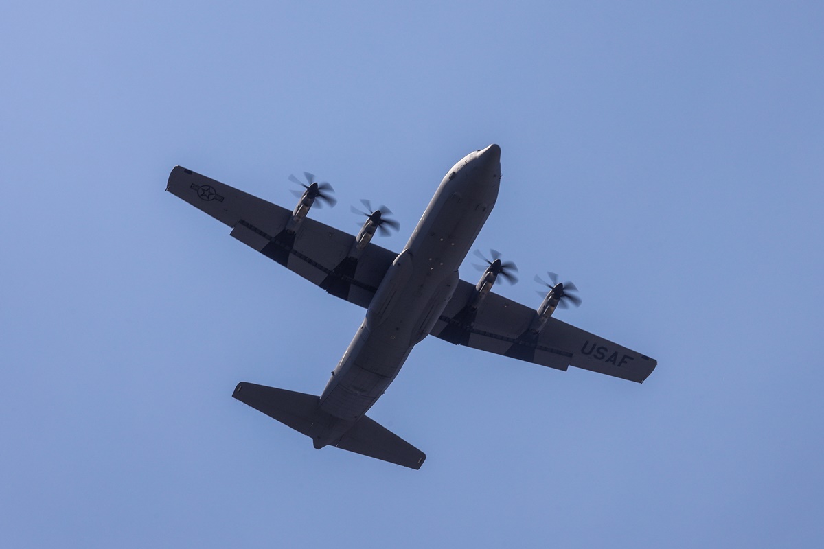 ΠΤΗΣΕΙΣ ΑΕΡΟΣΚΑΦΩΝ C-130 ΤΩΝ ΗΠΑ ΚΑΙ ΤΗΣ ΕΛΛΑΔΑΣ ΠΑΝΩ ΑΠΟ ΤΗΝ ΑΘΗΝΑ, ΣΤΟ ΠΛΑΙΣΙΟ ΤΗΣ ΔΙΜΕΡΟΥΣ ΑΣΚΗΣΗΣ "STOLEN CERBERUS"(ΓΙΩΡΓΟΣ ΚΟΝΤΑΡΙΝΗΣ/EUROKINISSI)