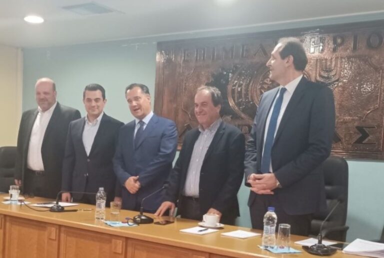 Αυτοψία Α. Γεωργιάδη σε σούπερ μάρκετ της Λάρισας