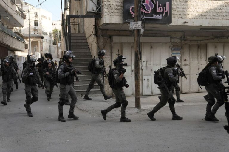 Ισραηλινοί στρατιώτες πυροβόλησαν και σκότωσαν Παλαιστίνιο στη Δυτική Όχθη
