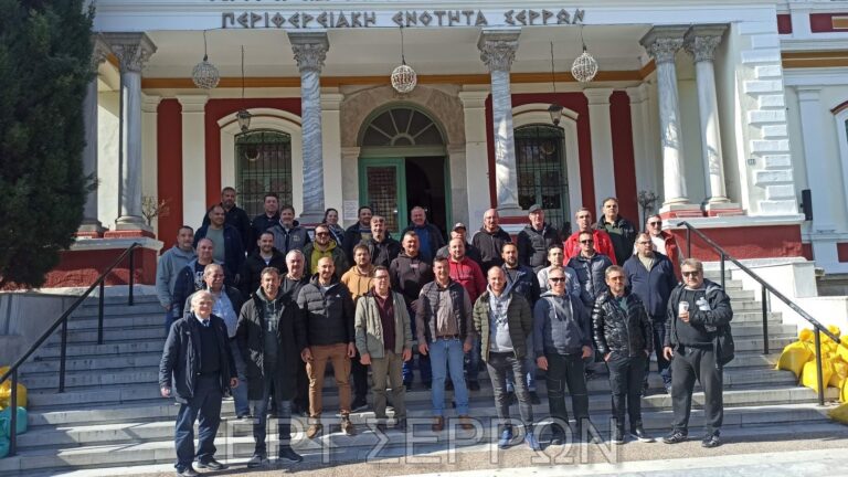 Σέρρες: Με μηχανοκίνητη πορεία διαμαρτυρήθηκαν για κόστος παραγωγής και ελληνοποιήσεις