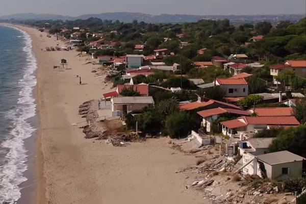 Ηλεία: Στη Βουλή το θέμα των παράκτιων οικισμών