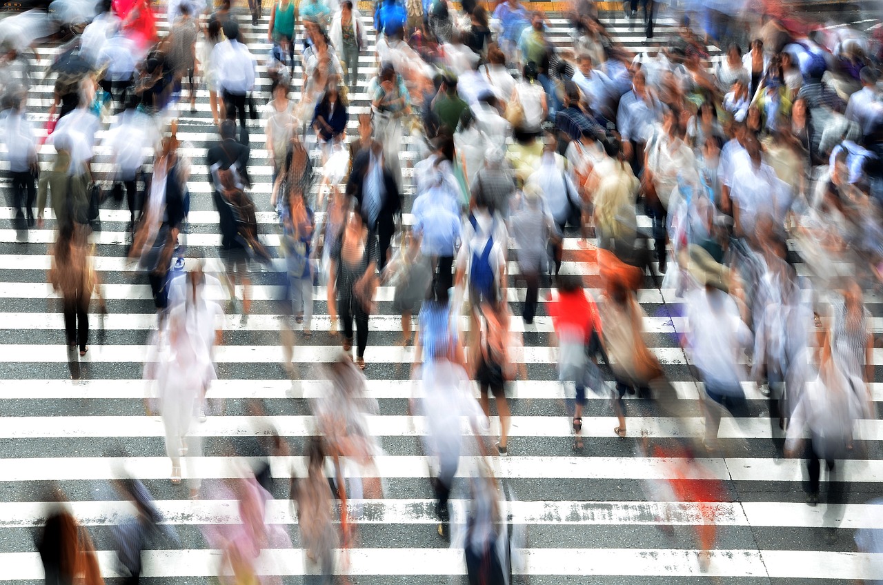 pedestrians-gb25128567_1280