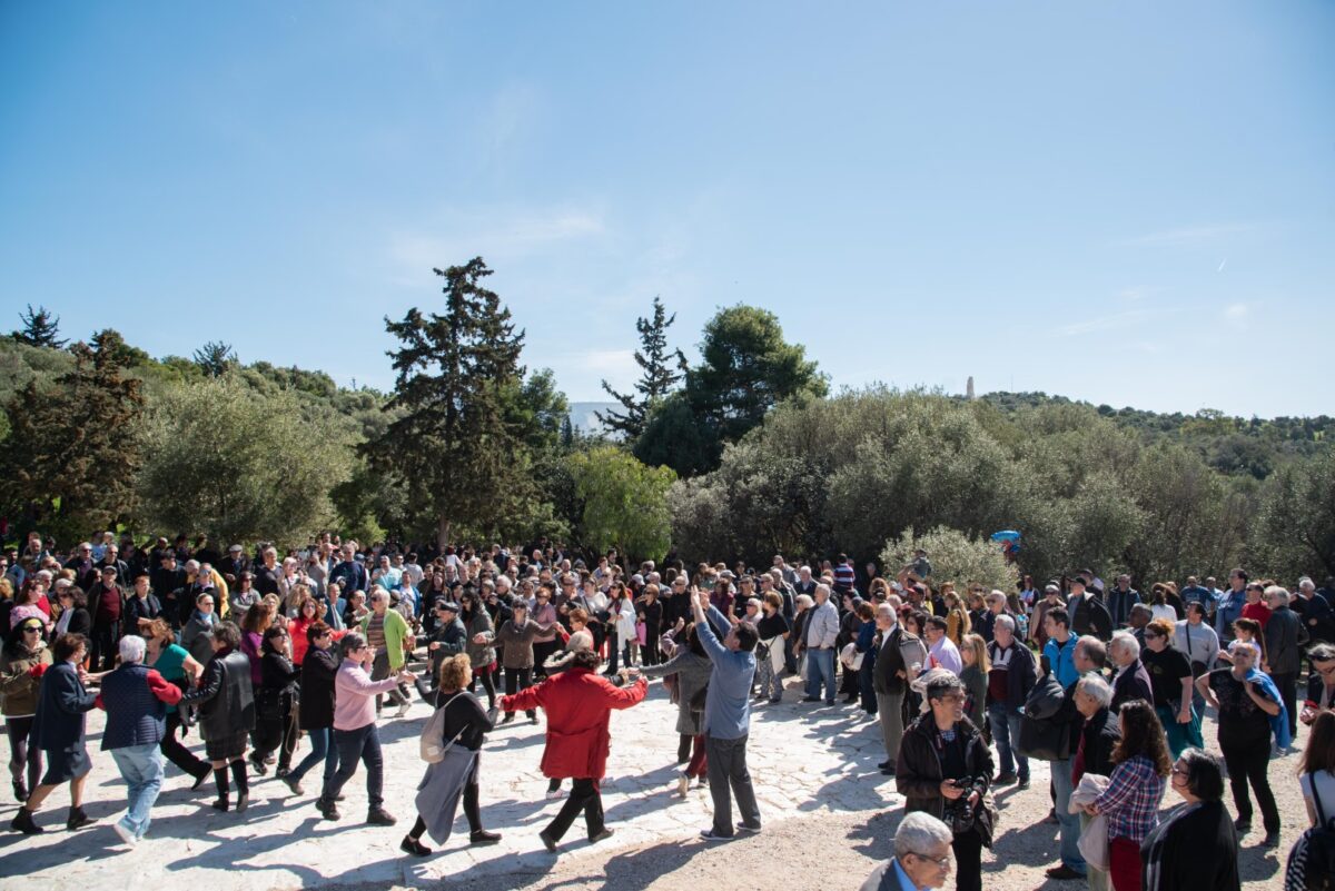 Κορυφώνονται οι εκδηλώσεις της αποκριάς στην Αθήνα – Κούλουμα στου Φιλοπάππου 