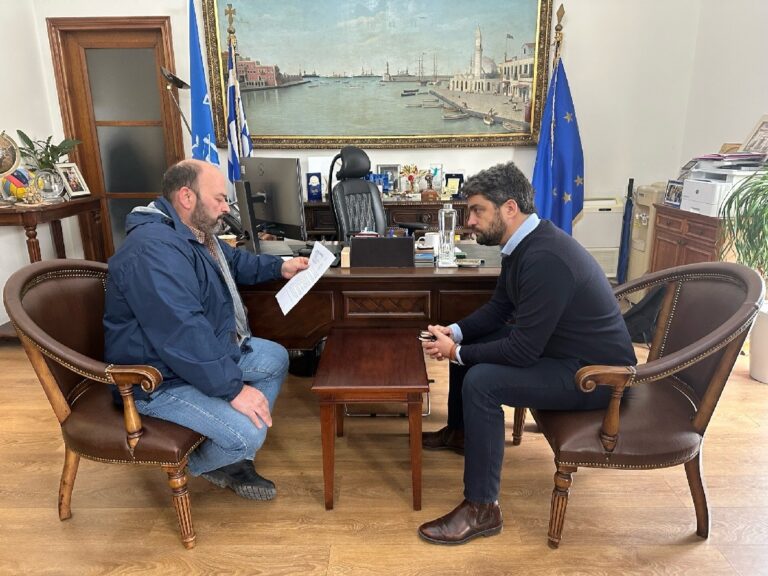 Συνάντηση Δημάρχου Χανίων με πρόεδρο Εργατικού Κέντρου για τις καταγγελίες εργαζομένων στη ΔΕΥΑΧ