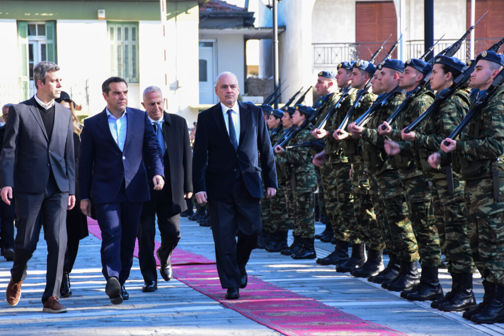 Ύστατο χαίρε στον υποσμηναγό Τουρούτσικα, παρουσία ΠτΔ και πολιτικής ηγεσίας: «Αθάνατος»