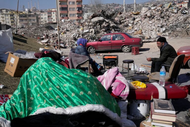 Σεισμός στην Τουρκία: Ασθένειες η νέα απειλή – Χωρίς νερό πολλές σεισμόπληκτες περιοχές