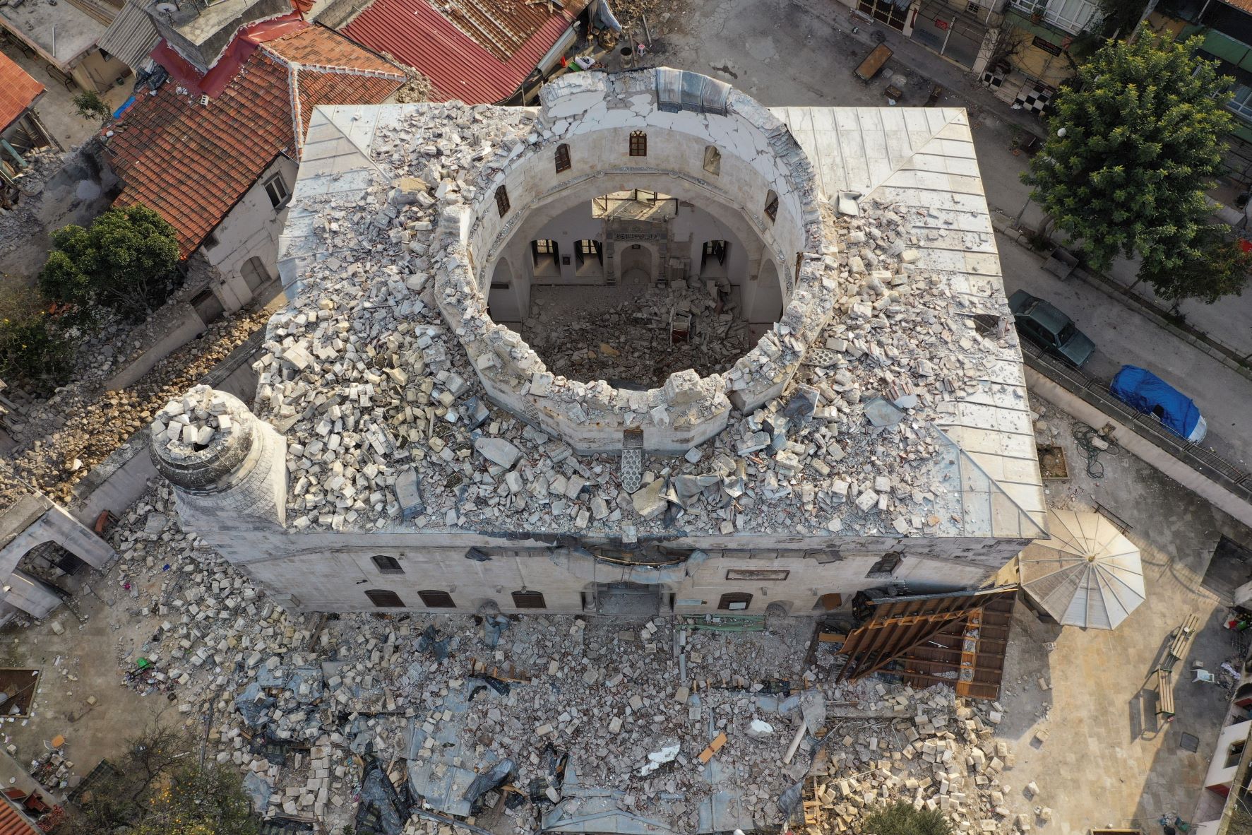 Σεισμός στην Τουρκία: Συνελήφθησαν 12 κατασκευαστές κτιρίων – Έρχονται κι άλλες συλλήψεις