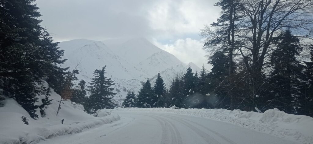 Νέες χιονοπτώσεις στα ημιορεινά και ορεινά της Καρδίτσας