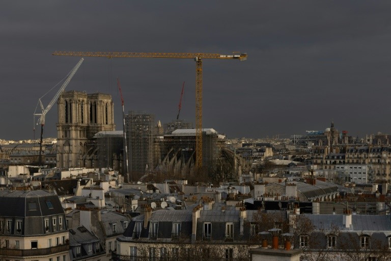Η Παναγία των Παρισίων θα ξαναβρεί την οροφή της φέτος και θα επαναλειτουργήσει στο τέλος του 2024