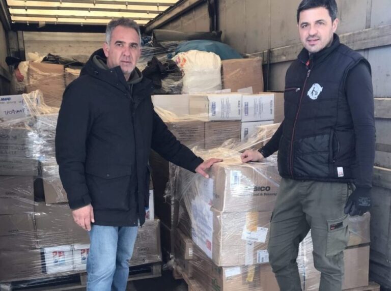 Επιμελητήριο Αρκαδίας: Πρώτη αποστολή υλικού για τους σεισμόπληκτους