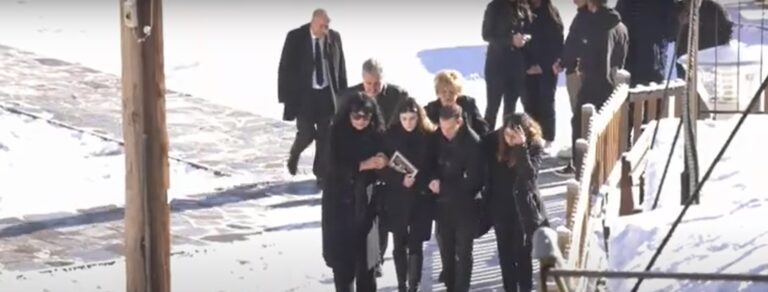 Δράμα: Ύστατο χαίρε στον κυβερνήτη του μοιραίου “Φάντομ”