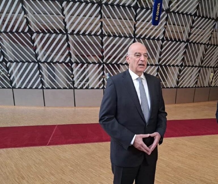 Ν. Δένδιας: Βιβλική και πρωτοφανής καταστροφή – Χρειάζεται τεράστια βοήθεια σε Τουρκία-Συρία