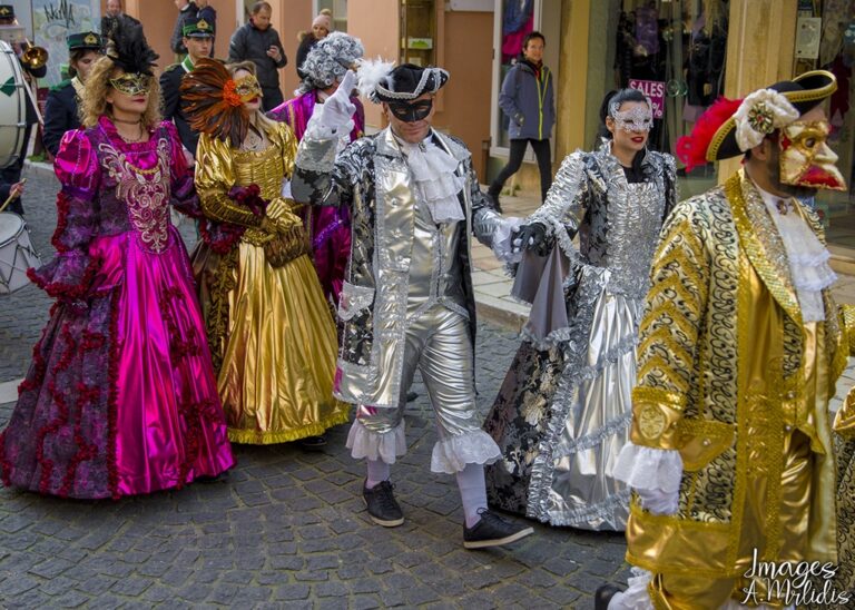 Κέρκυρα: Βενετσιάνικες στολές στην έναρξη του καρναβαλιού