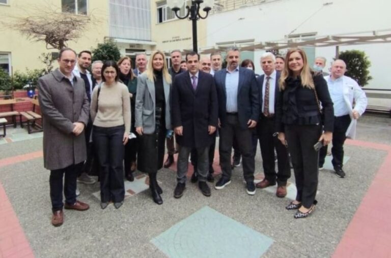 Επίσκεψη Θ. Πλεύρη στο Αντικαρκινικό νοσοκομείο «Άγιο Σάββας»: Συνεχίζουμε τις δράσεις για την πρόληψη, τη θεραπεία και τη φροντίδα των πολιτών