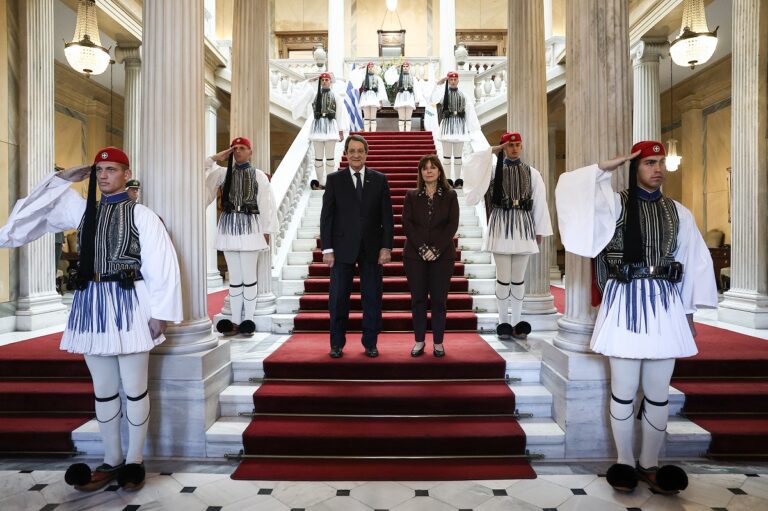 Επίσκεψη Ν. Αναστασιάδη στην Αθήνα: Συναντήθηκε με την ΠτΔ και τον πρωθυπουργό