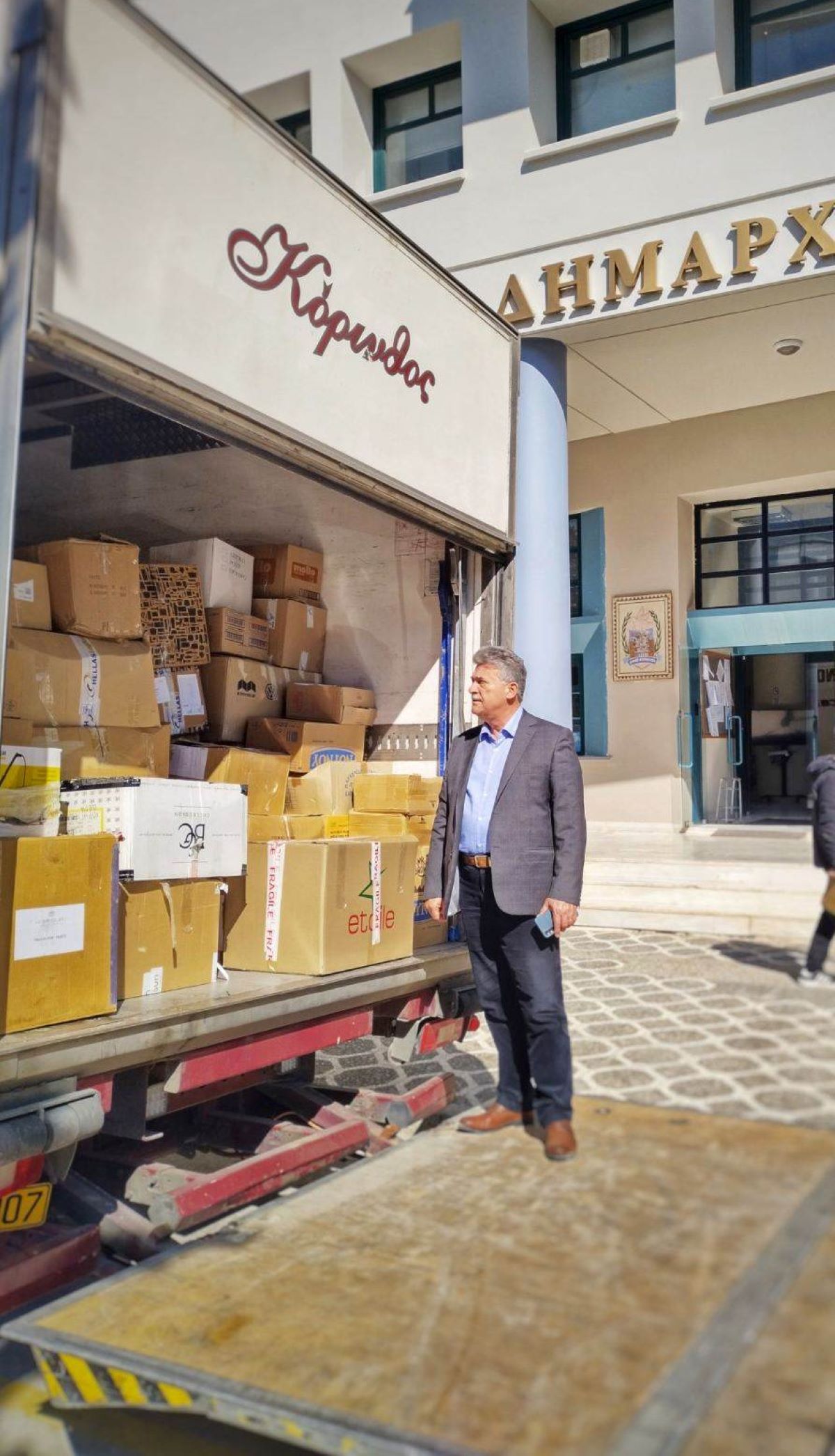 Έφυγε η ανθρωπιστική βοήθεια του δήμου Κορινθίων για τους σεισμόπληκτους της Τουρκίας και της Συρίας