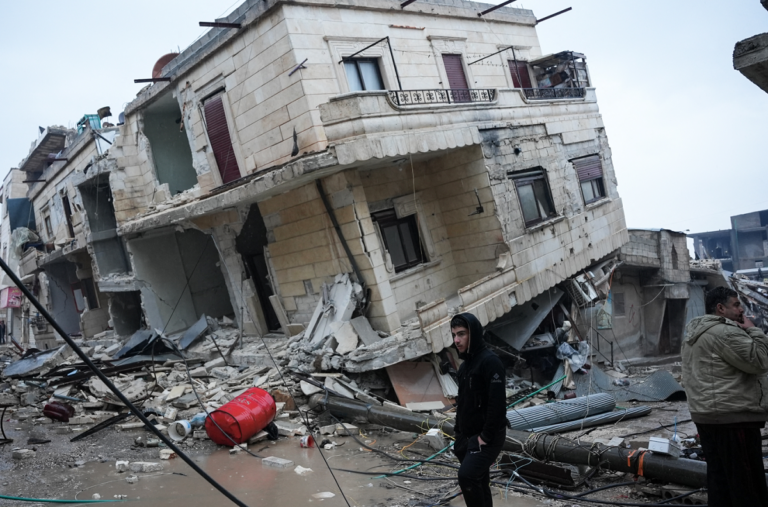 Σεισμός στην Τουρκία: Η εκτίμηση των σεισμολόγων και η ελληνική ανταπόκριση