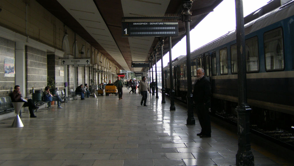 Τηλεφωνήματα για βόμβες σε σταθμό Λαρίσης, κοντινά ξενοδοχεία και στο μετρό «Μεταξουργείο» – Κλειστοί δρόμοι