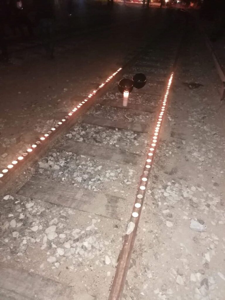 Συγκέντρωση στην Κόρινθο με αφορμή το δυστύχημα με την Intercity 62