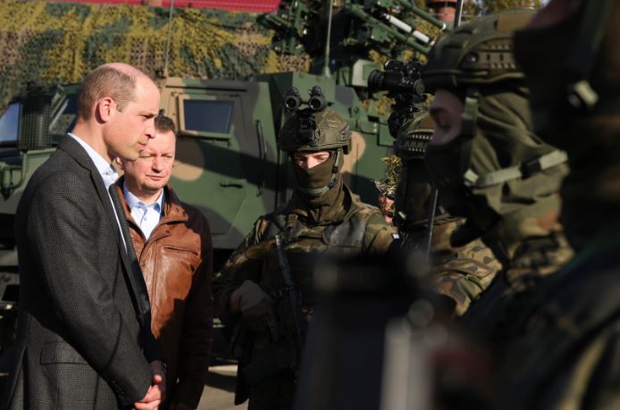Πρίγκιπας Ουίλιαμ: Αιφνιδιαστική επίσκεψη στα σύνορα της Πολωνίας με την Ουκρανία