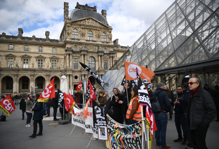 Γαλλία: Συνέχεια διαδηλώσεων για το συνταξιοδοτικό – Συναγερμός για βίαια επεισόδια
