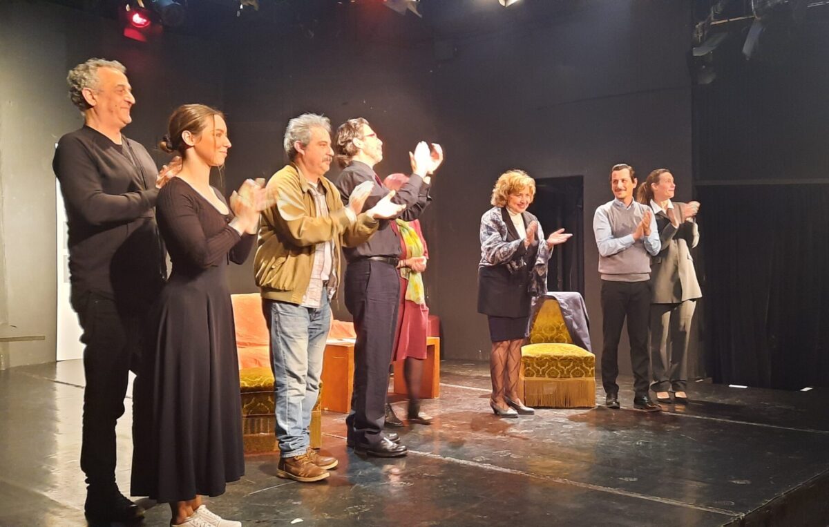 Η Ένωση Σεναριογράφων Ελλάδος παρουσιάζει την πρώτη της θεατρική παραγωγή