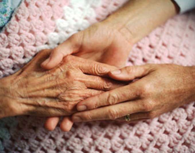 ΨΝΘ: Mήνας ενημέρωσης για την ημέρα φροντιστή ατόμων με άνοια ή Alzheimer