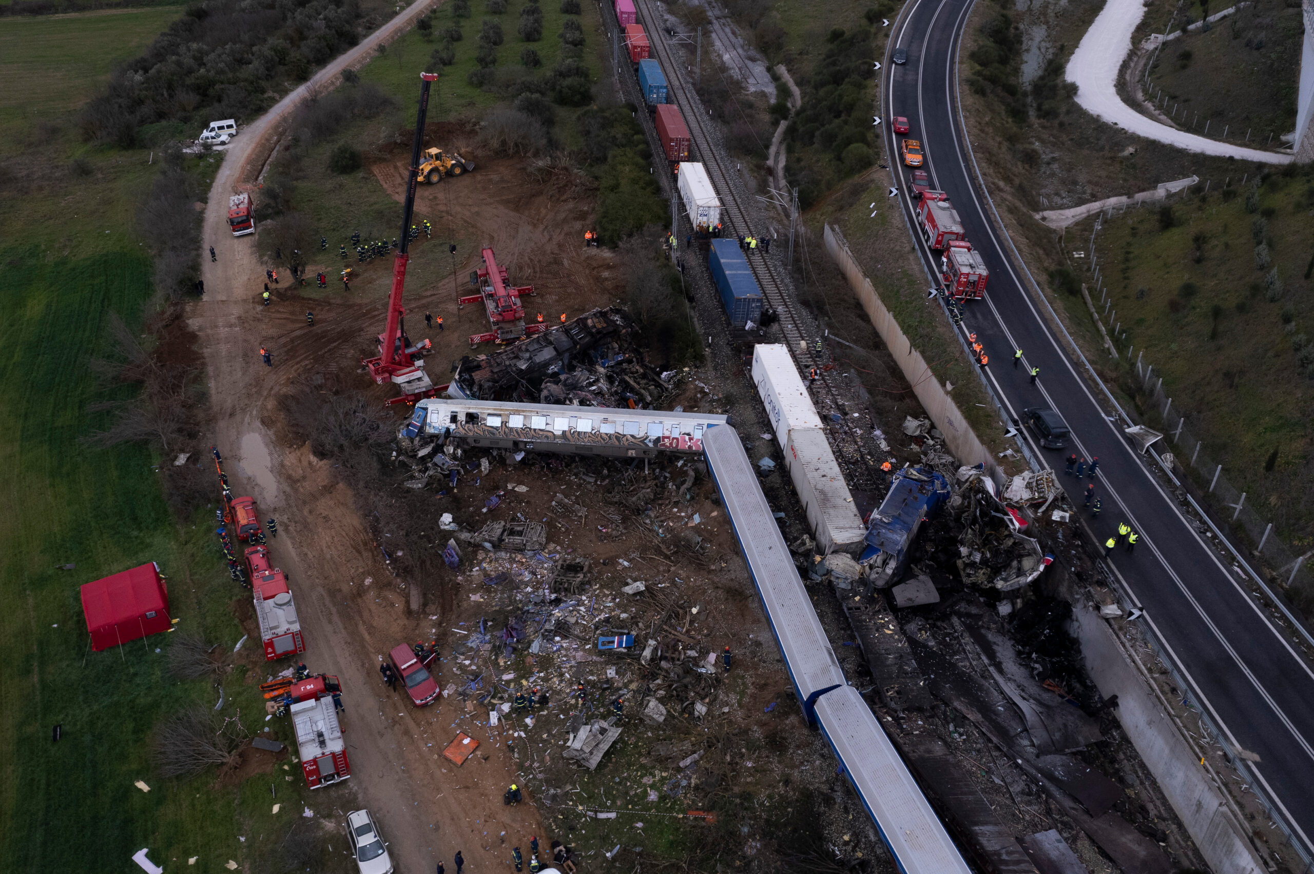 Live – Σύγκρουση τρένων στα Τέμπη: Εθνική τραγωδία με τουλάχιστον 36 νεκρούς