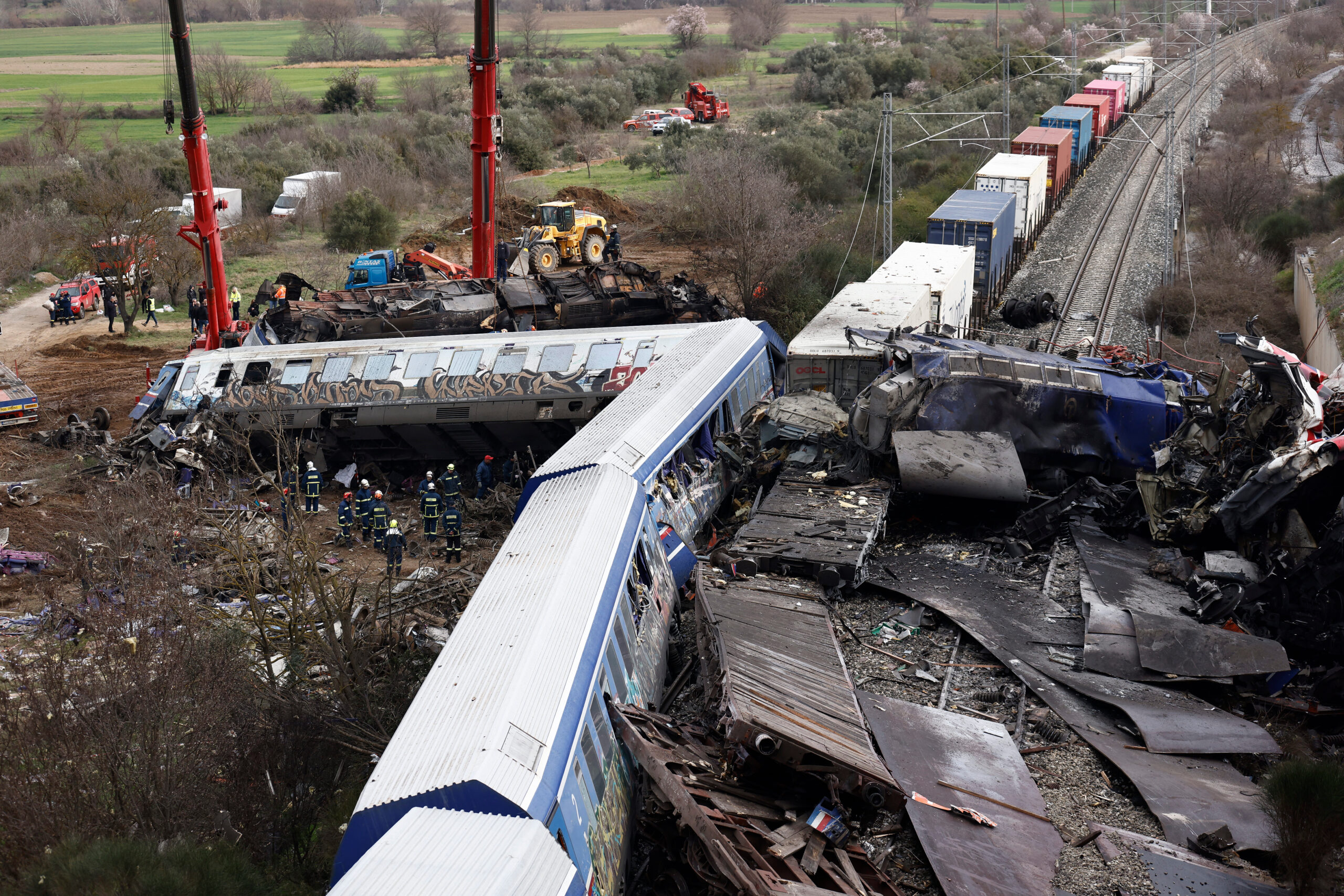 Live – Σύγκρουση τρένων στα Τέμπη: Εθνική τραγωδία με τουλάχιστον 36 νεκρούς – Τριήμερο εθνικό πένθος