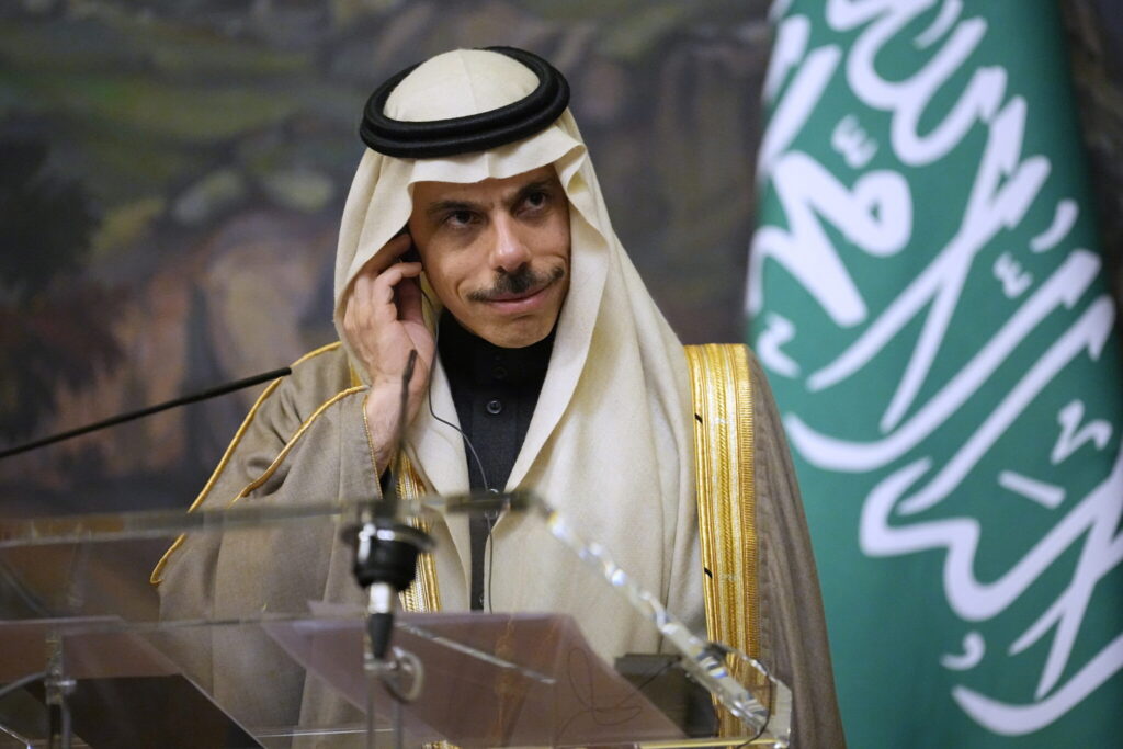 Συνάντηση των ΥΠΕΞ Σαουδικής Αραβίας – Ιράν ενόψει του ανοίγματος των πρεσβειών