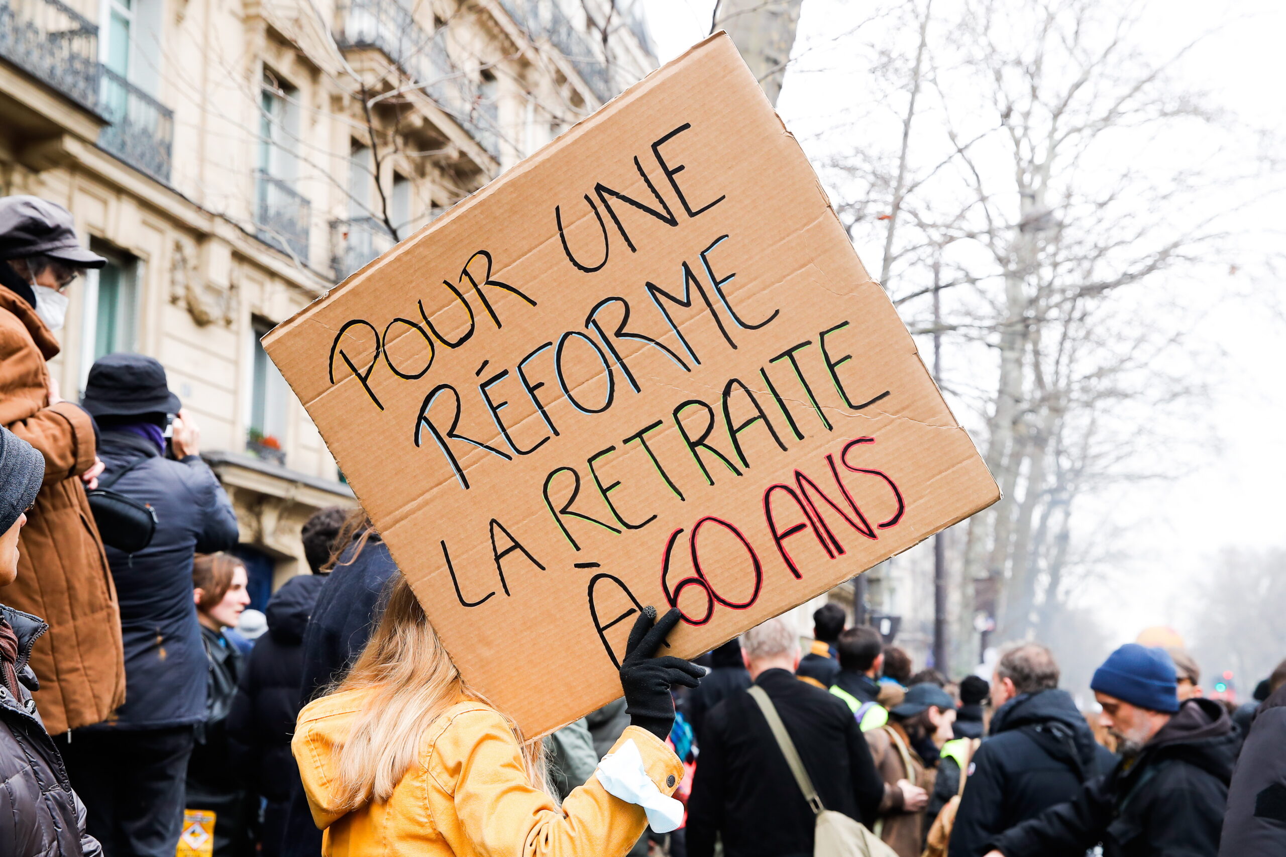 Γαλλία: Μεταρρυθμίσεις για τις συντάξεις εν μέσω αντιδράσεων