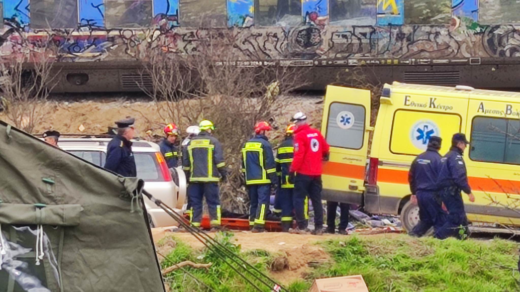 Ολοκληρώνεται η διαδικασία λήψης 53 δειγμάτων DNA – Έξι άτομα στις εντατικές μονάδες της Λάρισας