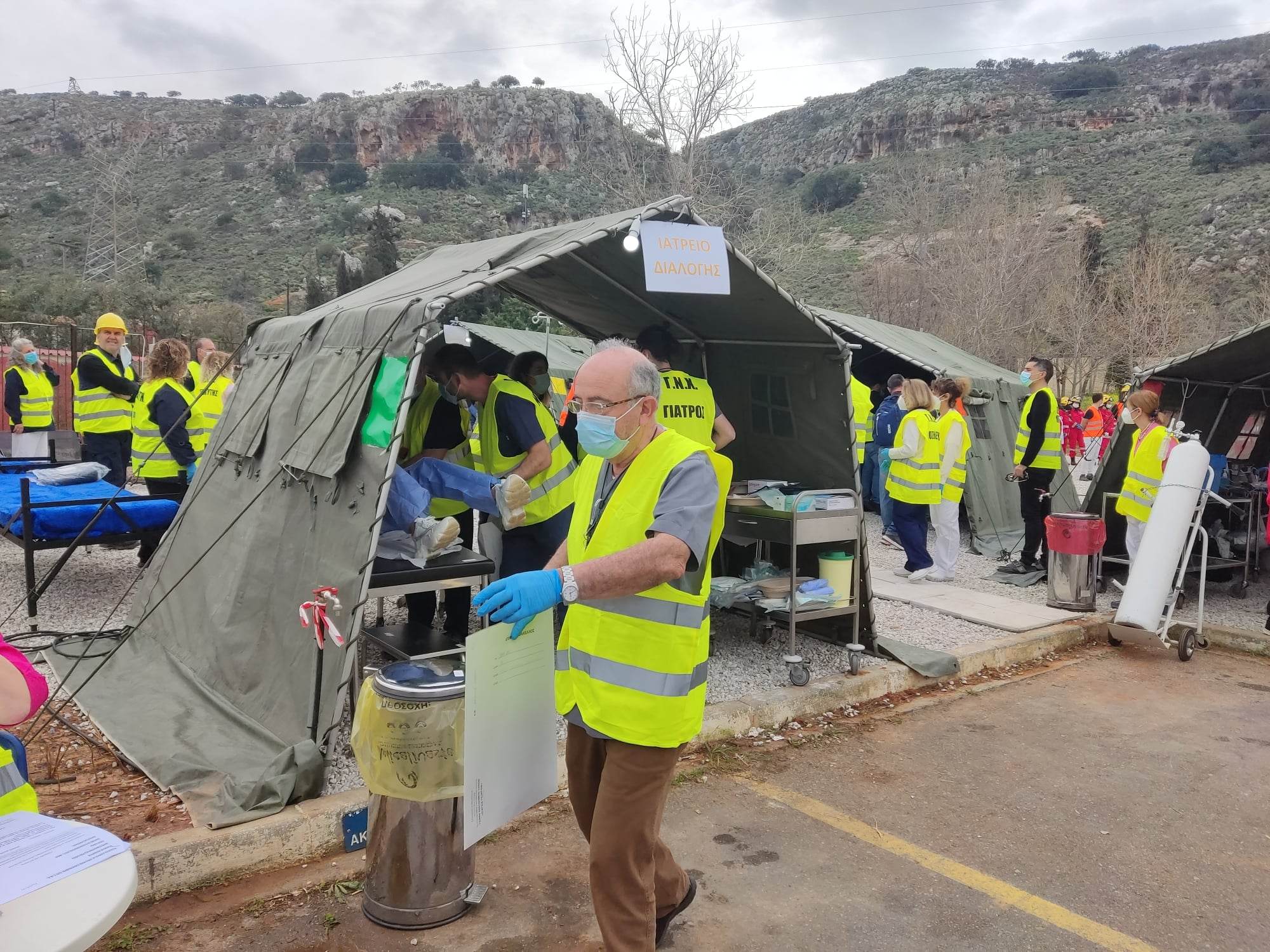 Χανιά: Με επιτυχία η άσκηση μερικής εκκένωσης του Νοσοκομείου (video – photos)