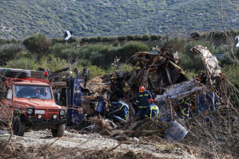 Τέμπη: Κατεπείγουσα έρευνα για την αναρρωτική άδεια του προϊστάμενου του σταθμάρχη στη Λάρισα
