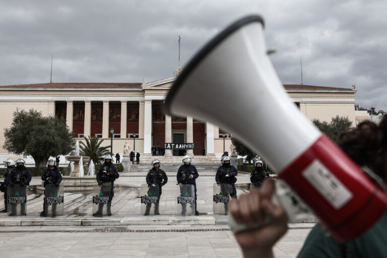 Απεργούν στις 16 Μαρτίου οι ελεγκτές εναέριας κυκλοφορίας
