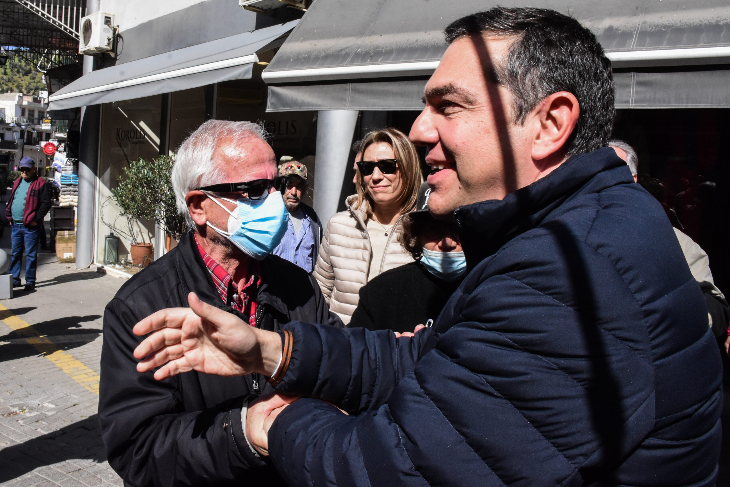 Α. Tσίπρας: Προϋπόθεση της πολιτικής αλλαγής είναι η ψήφος στον ΣΥΡΙΖΑ