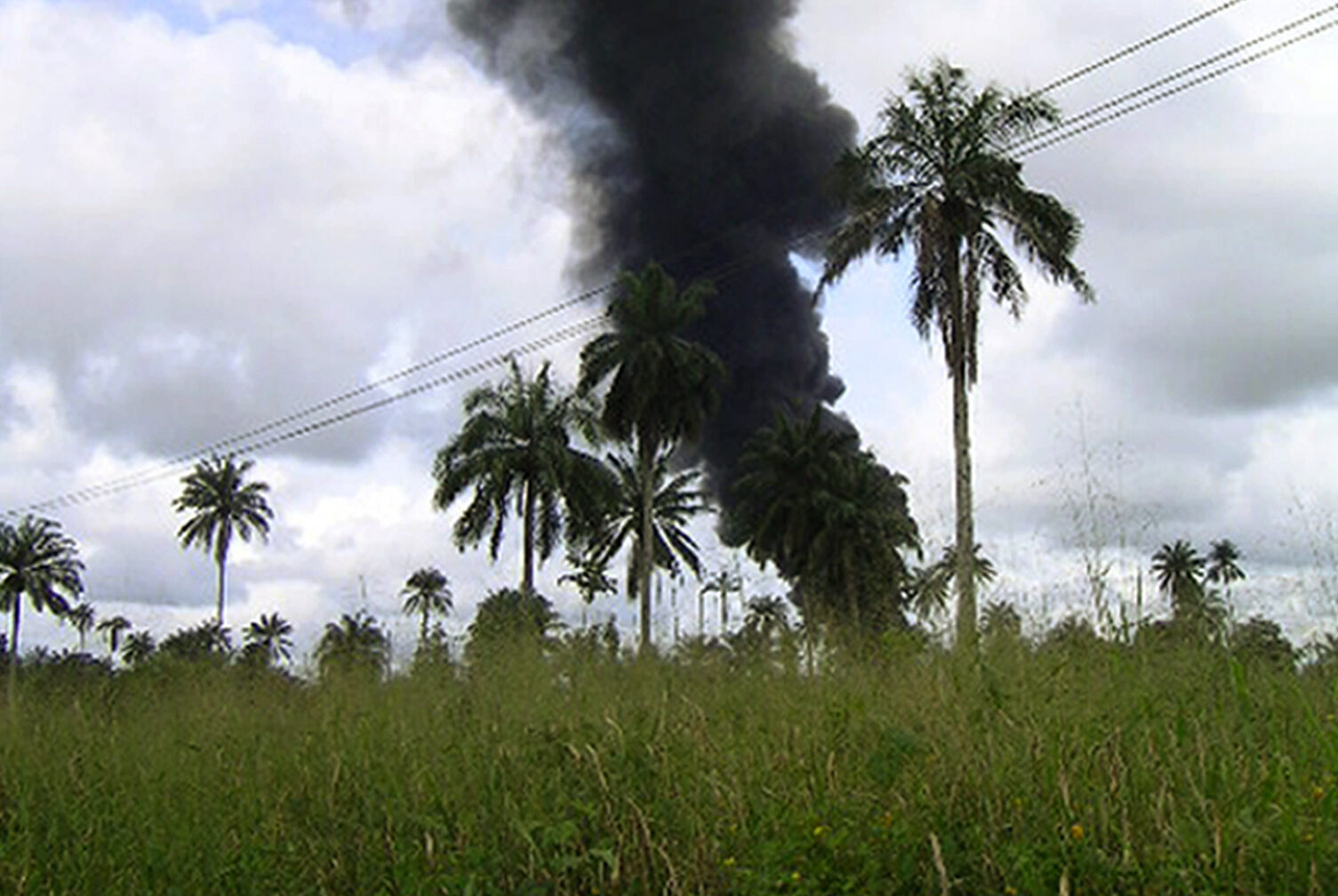 Νιγηρία: Δώδεκα νεκροί από έκρηξη αγωγού πετρελαίου της Shell