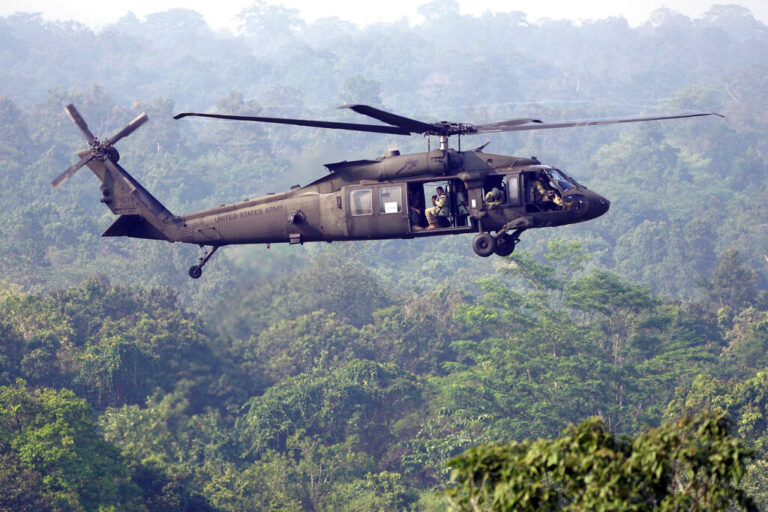 Κεντάκι: Συνετρίβησαν ελικόπτερα του αμερικανικού στρατού – Άγνωστος ο αριθμός των νεκρών