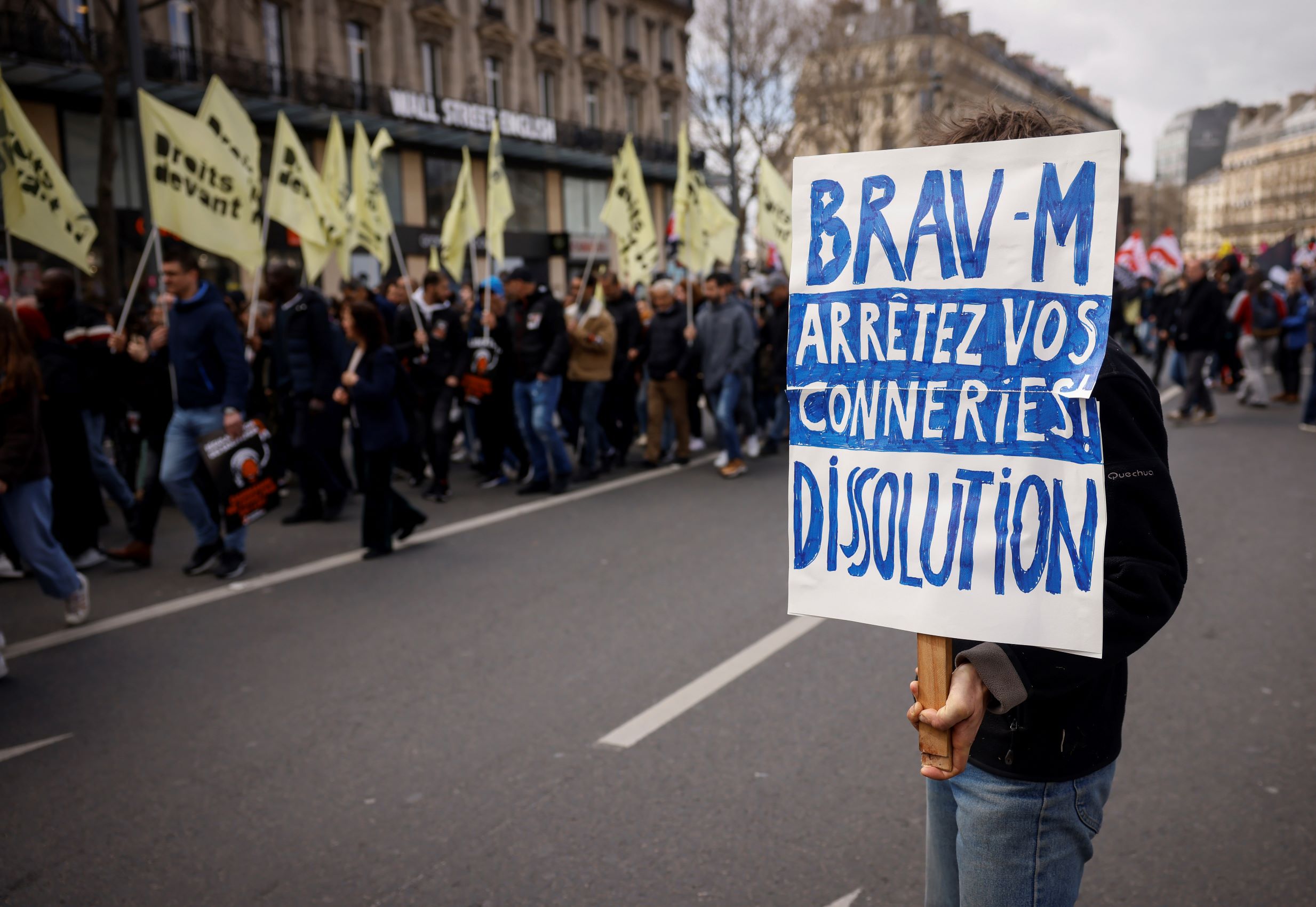 Γαλλία: Διαδηλωτές απέκλεισαν το μουσείο του Λούβρου για το συνταξιοδοτικό