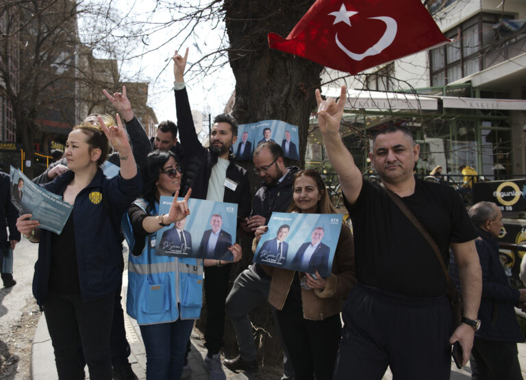 Tουρκία: Τι δείχνουν οι δημοσκοπήσεις για Ερντογάν και Κιλιτσντάρογλου