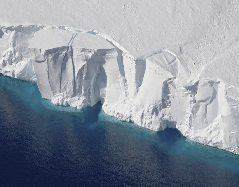 Τα ρεύματα των ωκεανών της Ανταρκτικής οδηγούν σε λιώσιμο και κατάρρευση των πάγων της Ανταρκτικής