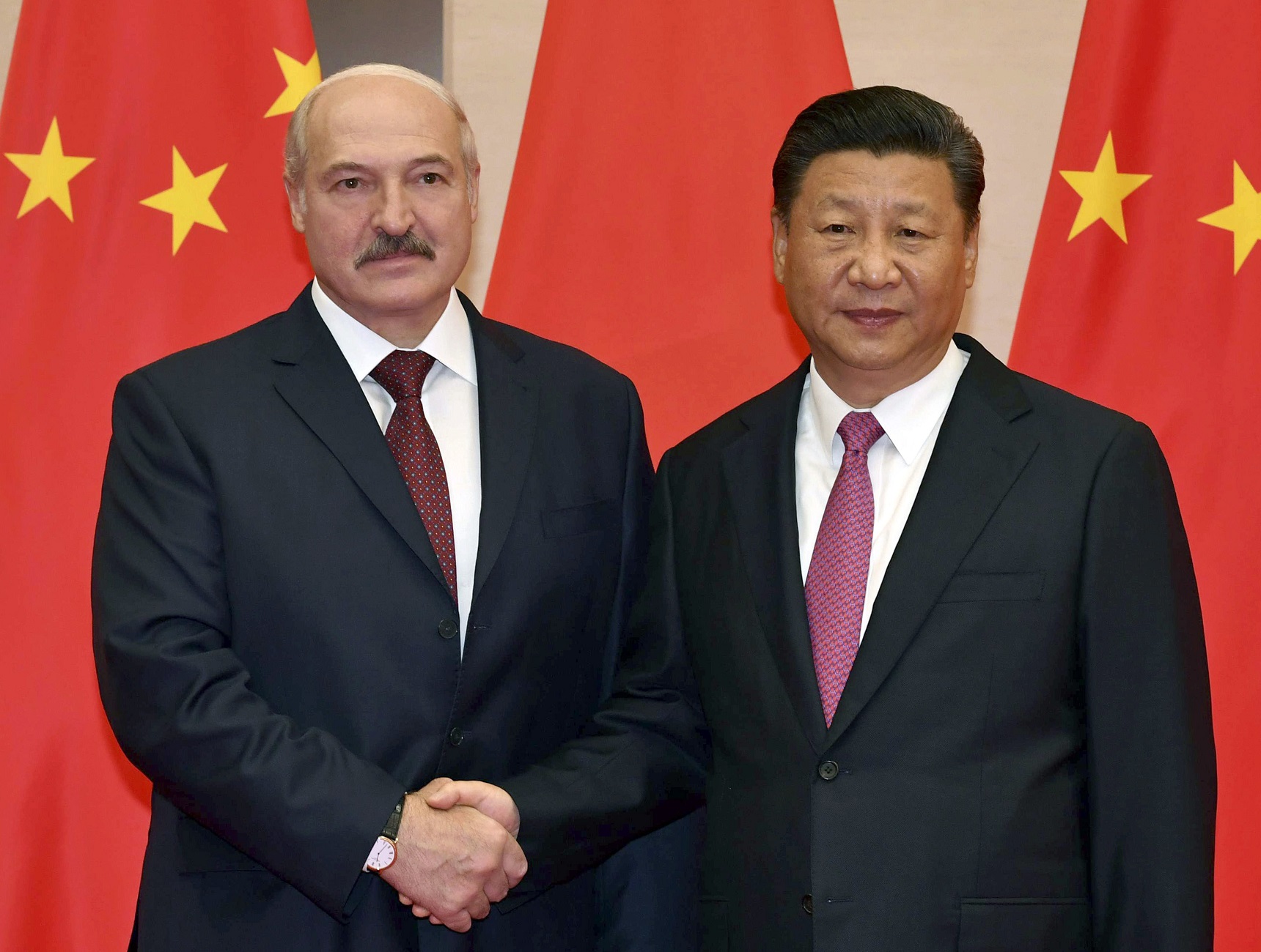 Κίνα-Λευκορωσία: Πλήρης υποστήριξη Λουκασένκο στο κινεζικό ειρηνευτικό σχέδιο για την Ουκρανία