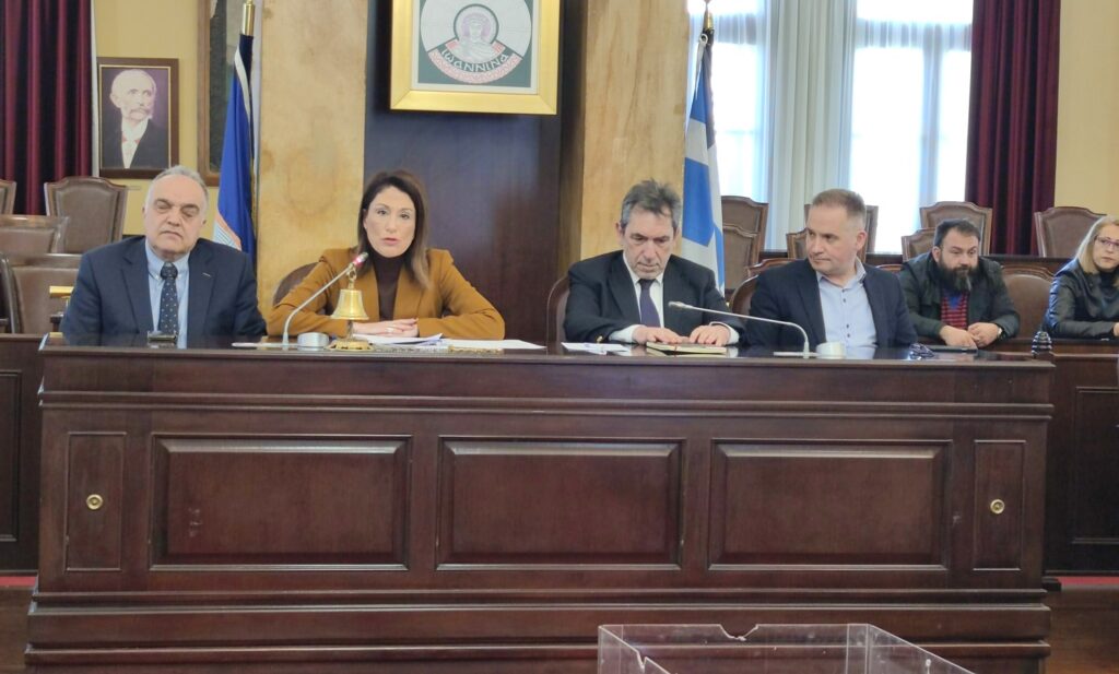 Η Ελένη Ακονίδου νέα πρόεδρος του Δημοτικού Συμβουλίου Ιωαννίνων